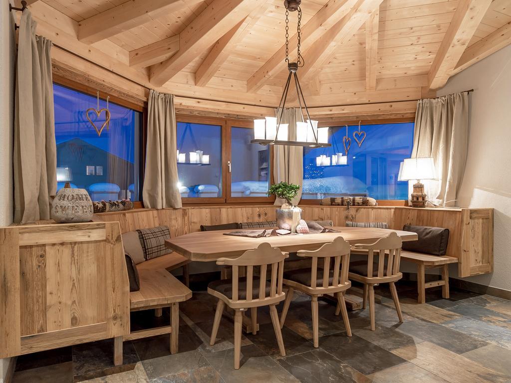 אוברגורגל Burghotel Alpengluehn מראה חיצוני תמונה