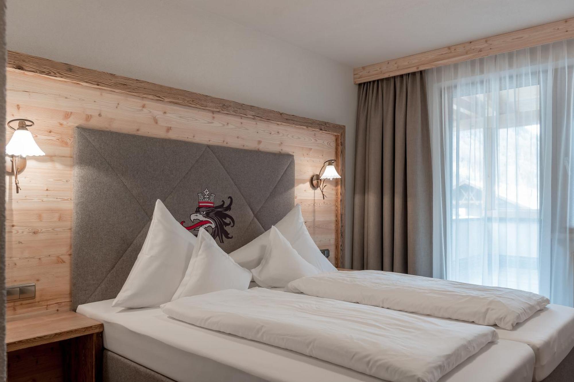 אוברגורגל Burghotel Alpengluehn מראה חיצוני תמונה