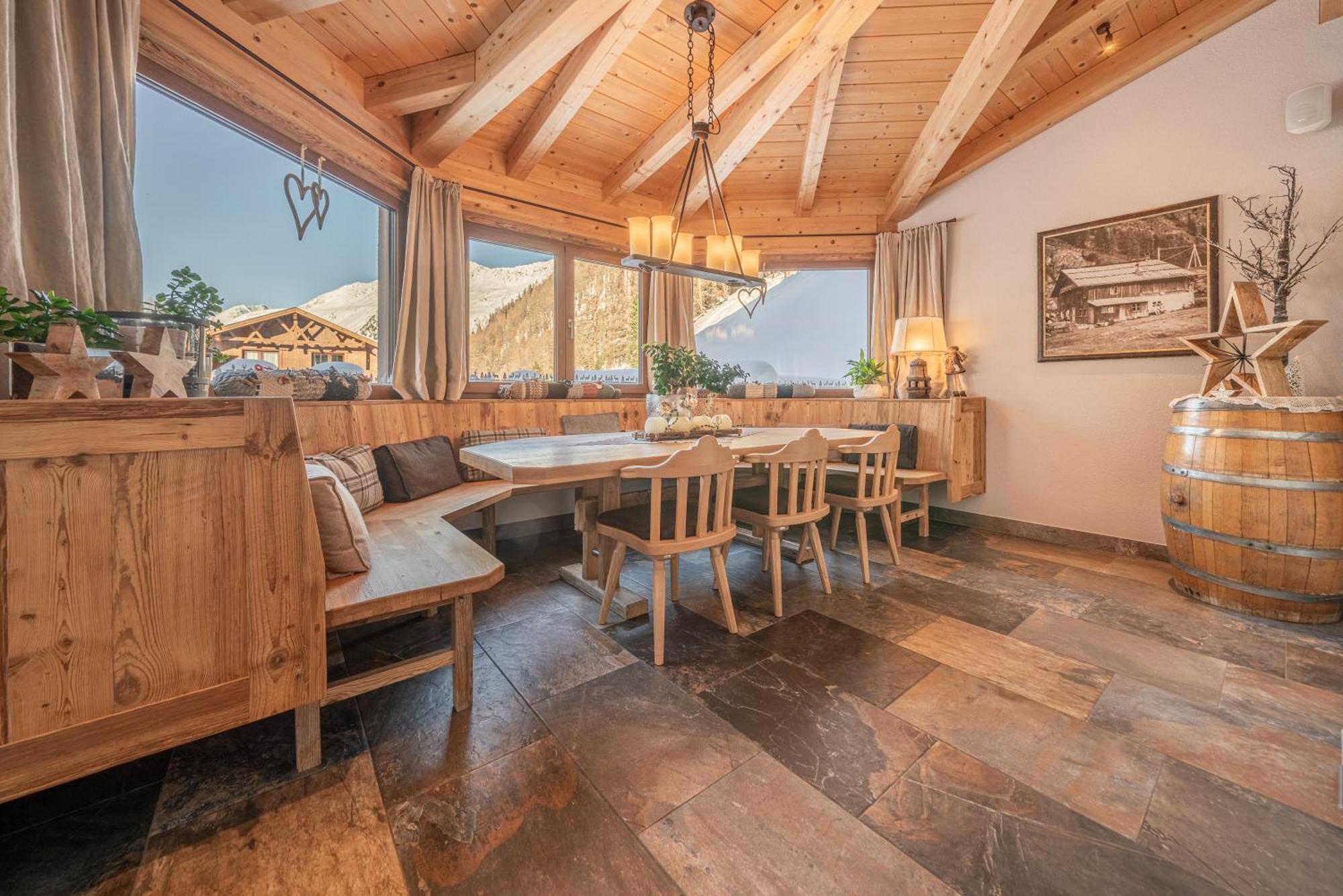 אוברגורגל Burghotel Alpengluehn מראה חיצוני תמונה
