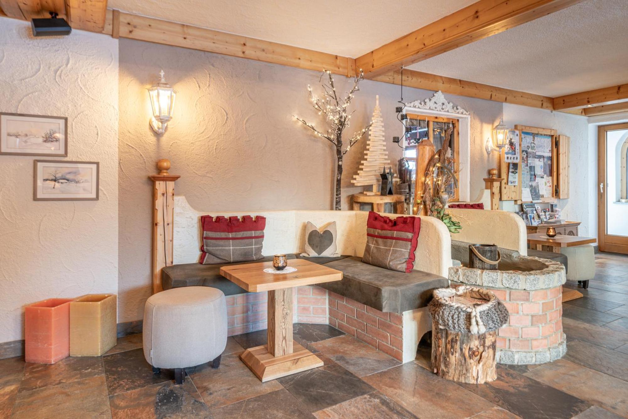 אוברגורגל Burghotel Alpengluehn מראה חיצוני תמונה